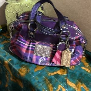 Vtg Coach Poppy. Excellent/ New Condition. Purse bag
